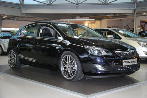 STEINMETZ Designstreifen für Opel Astra J, Sports Tourer, GT